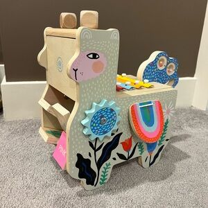Manhattan Toy Company Montessori Musical Llama